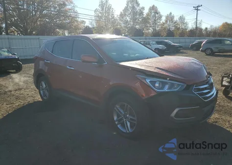 2017 Hyundai Santa Fe Sport z USA, uszkodzony, nr VIN 5XYZTDLBXHG492660